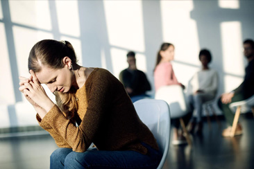 Çekingenlik Mi Yoksa Sosyal Fobi Mi?